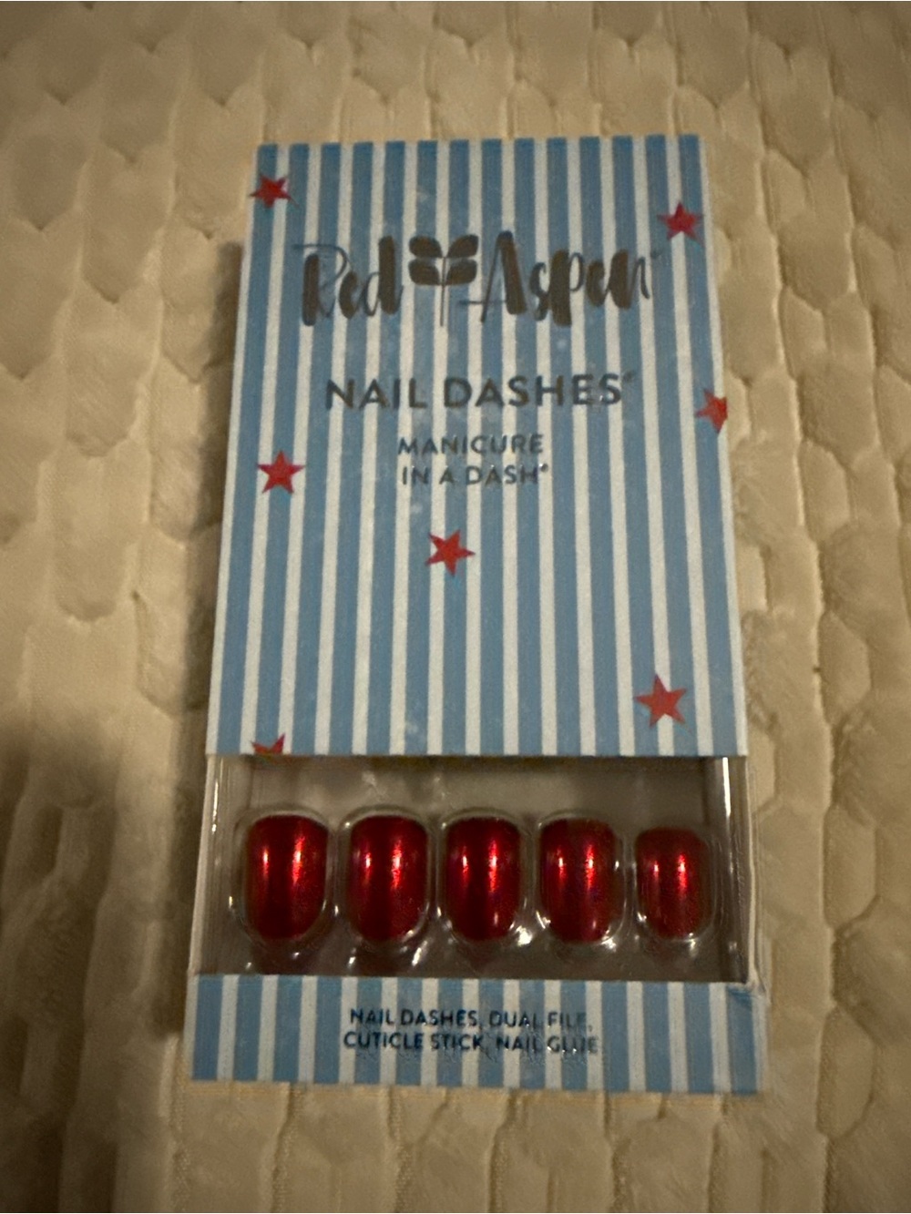 Red Aspen Shiny Red Press-On Nail Dashes